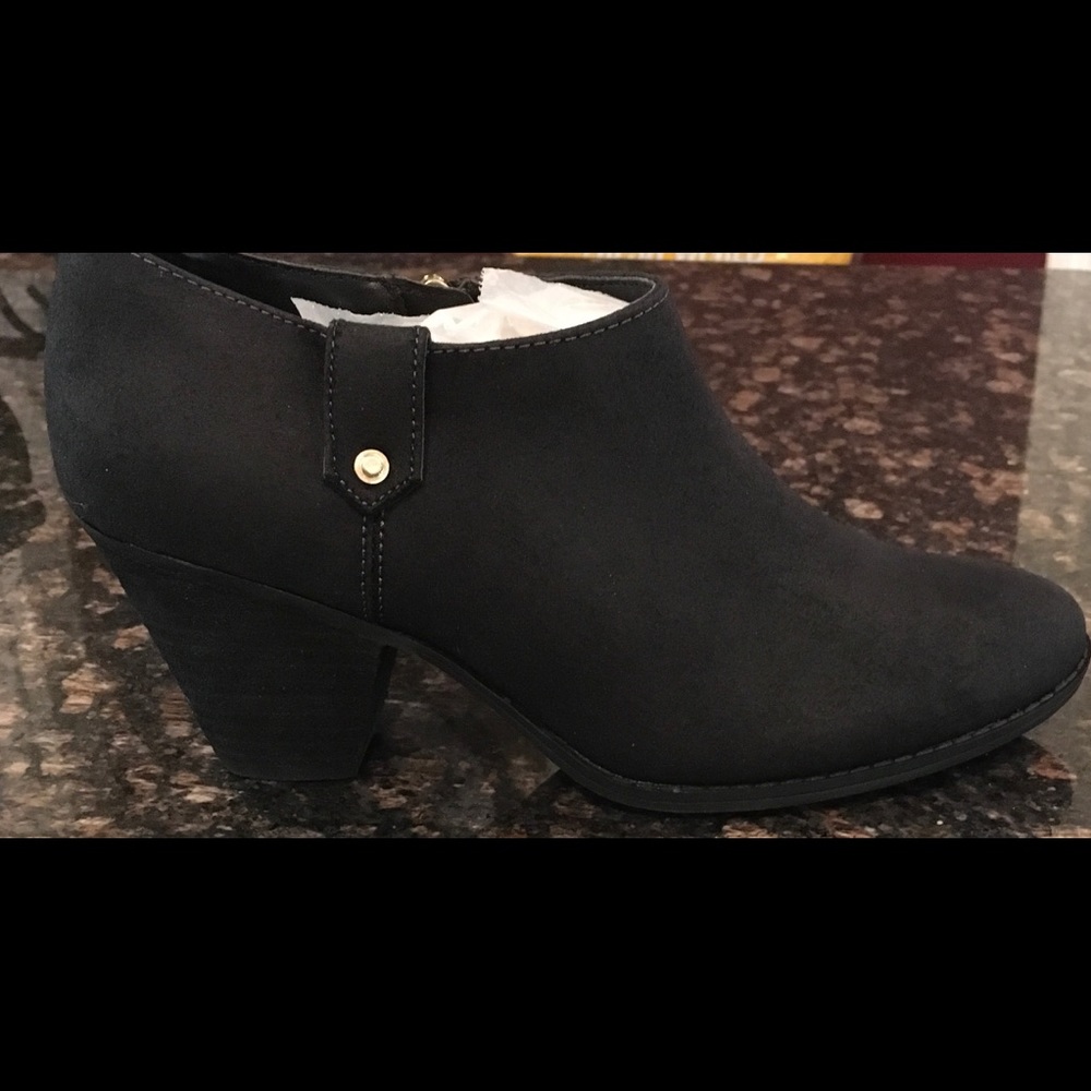 NWT Dr. Scholl’s Memory Foam size 8 Black Booties